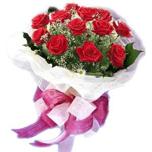  Kayseri çiçek çiçekçi mağazası  11 adet kırmızı güllerden buket modeli